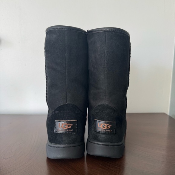 UGG Australia Women's Michaela Black Nubuck Boot Waterproof Winter Lined Size: 5 - Picture 9 of 11